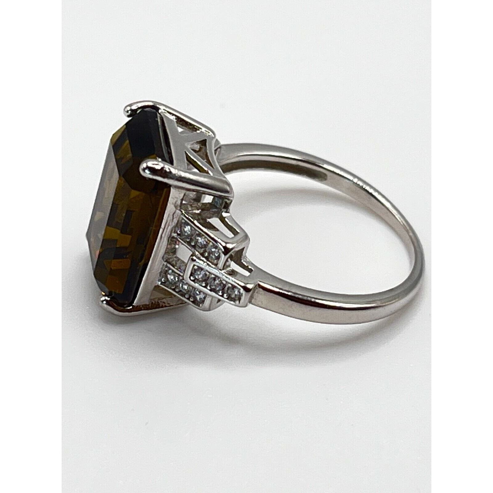 .925 Sterling Silver Quartz and Cubic Zirconia Ring Size 7