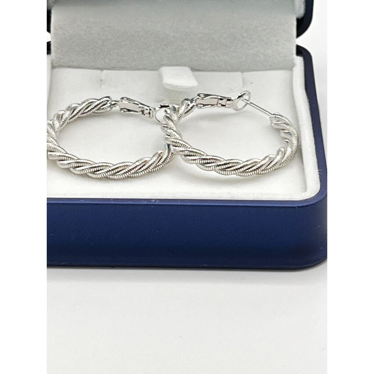 925 Sterling Silver Hoop Earrings with Braided Design 8G NIB