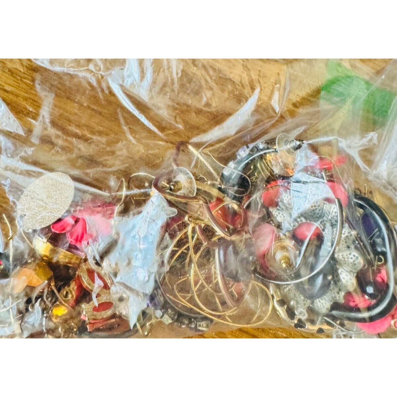 20 Pairs Vintage To Now Earrings Sets - Variety Lots