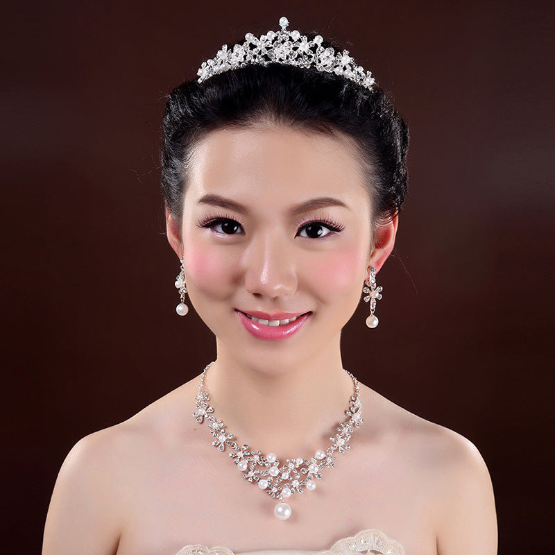 Exquisite Bridal Headdress Set with Crystal Flower Necklace,  Earrings, and European-American Wind Crown