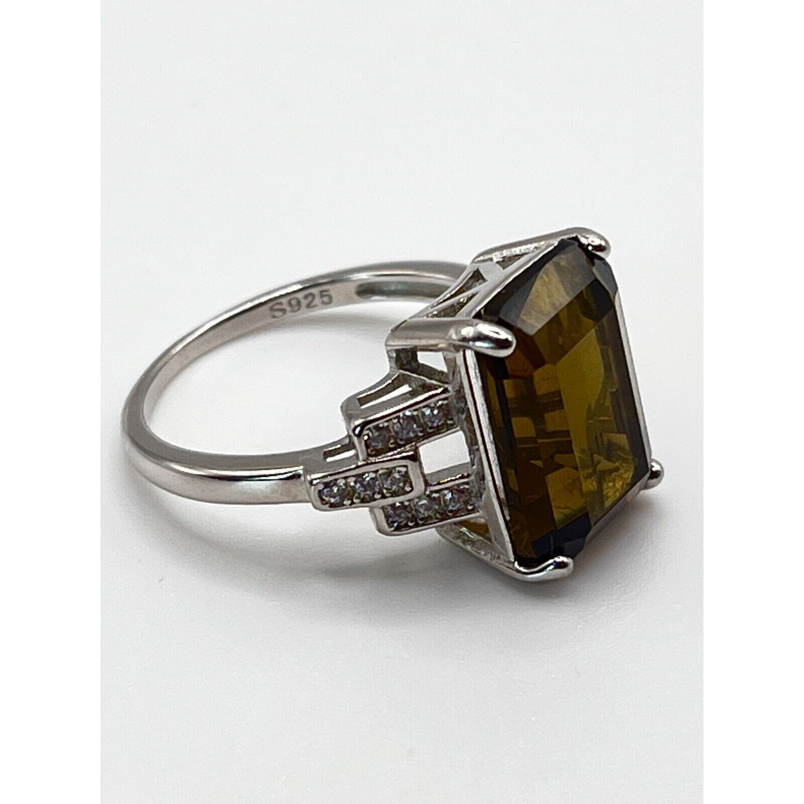 .925 Sterling Silver Quartz and Cubic Zirconia Ring Size 7