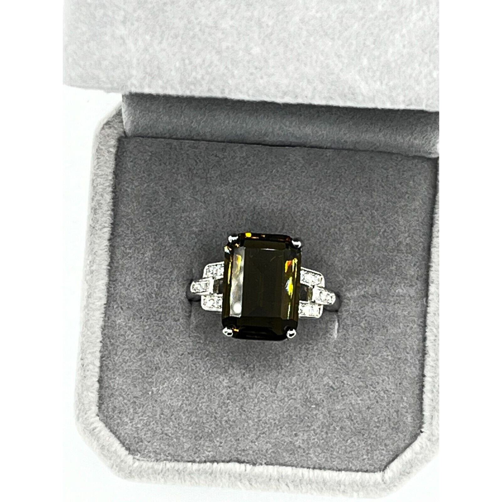 .925 Sterling Silver Quartz and Cubic Zirconia Ring Size 7