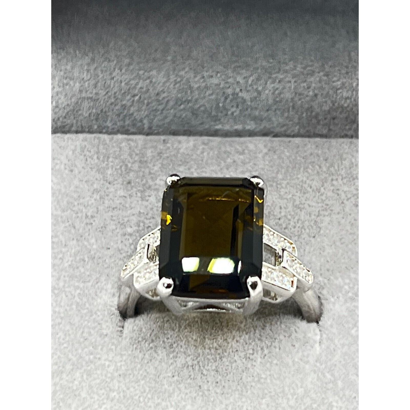 .925 Sterling Silver Quartz and Cubic Zirconia Ring Size 7