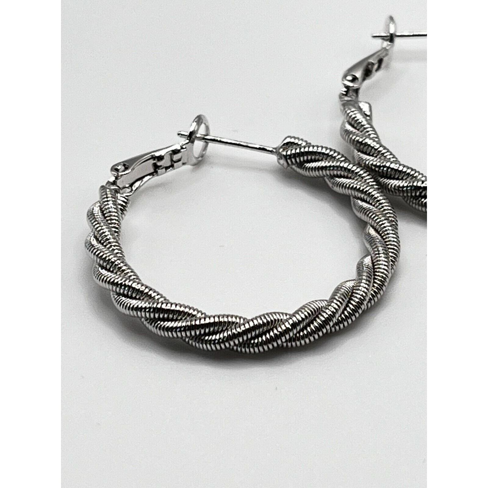 925 Sterling Silver Hoop Earrings with Braided Design 8G NIB
